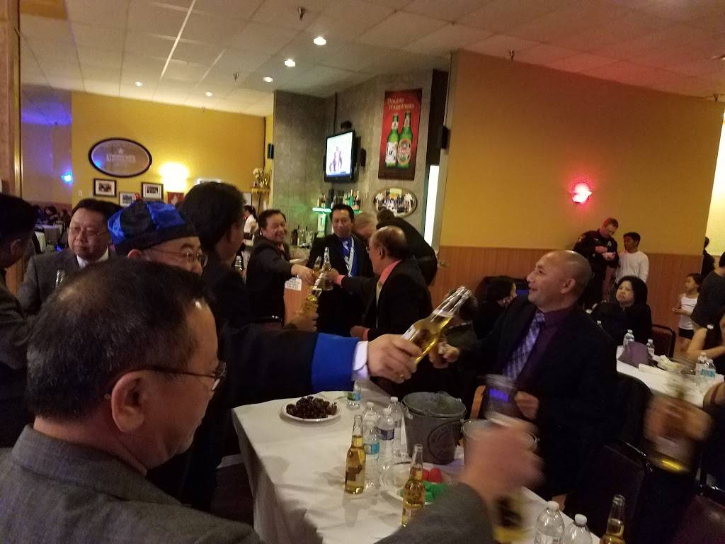 Buasavanh | restaurant | 7324 Lakeland Ave N, Brooklyn Park, MN 55428, USA | 7633151966 OR +1 763-315-1966