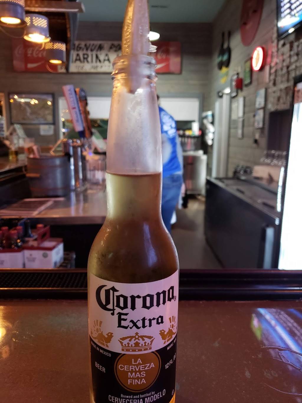 Magnum Point Marina & Restaurant | restaurant | 2200 Old Salem School Rd, Union Hall, VA 24176, USA | 5405763001 OR +1 540-576-3001