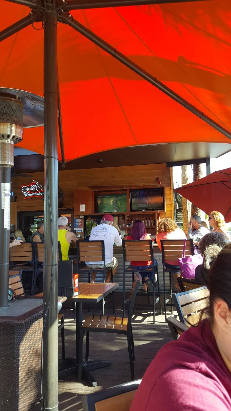 Ricky Ts Bar & Grille | restaurant | 10601 Gulf Blvd, Treasure Island, FL 33706, USA | 7273637425 OR +1 727-363-7425