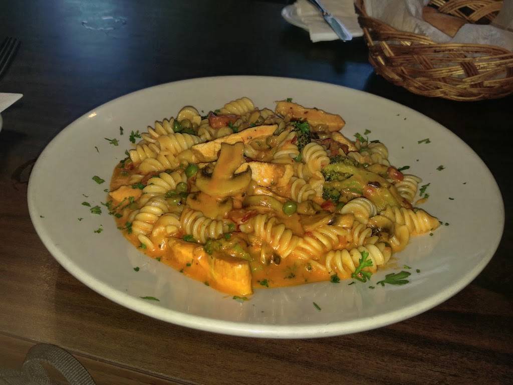 Primas Pasta and Pizza | restaurant | 6108 S Hulen St, Fort Worth, TX 76133, USA | 8172637711 OR +1 817-263-7711