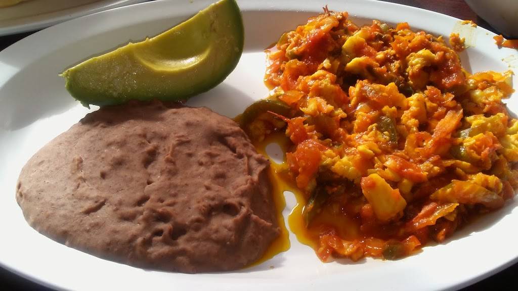 Redz Belizean Restaurant | restaurant | 7605 N Paulina St, Chicago, IL 60626, USA | 7739733919 OR +1 773-973-3919