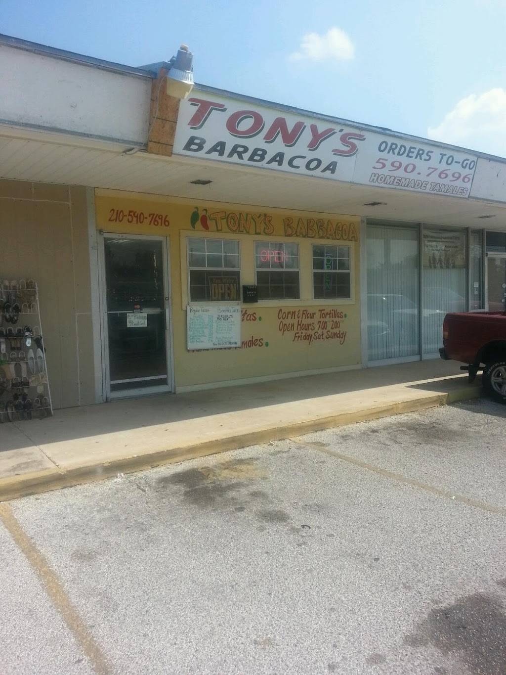 Tonys Barbacoa | restaurant | 6363 Montgomery Dr, San Antonio, TX 78239, USA | 2105907696 OR +1 210-590-7696