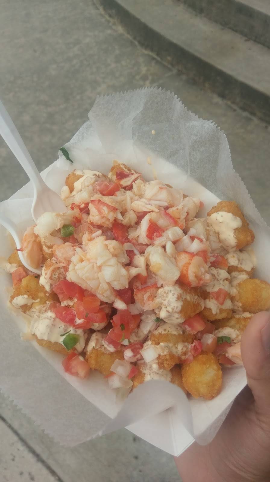 Cousins Maine Lobster | restaurant | 1449 W Loop S, Houston, TX 77027, USA | 8323716014 OR +1 832-371-6014