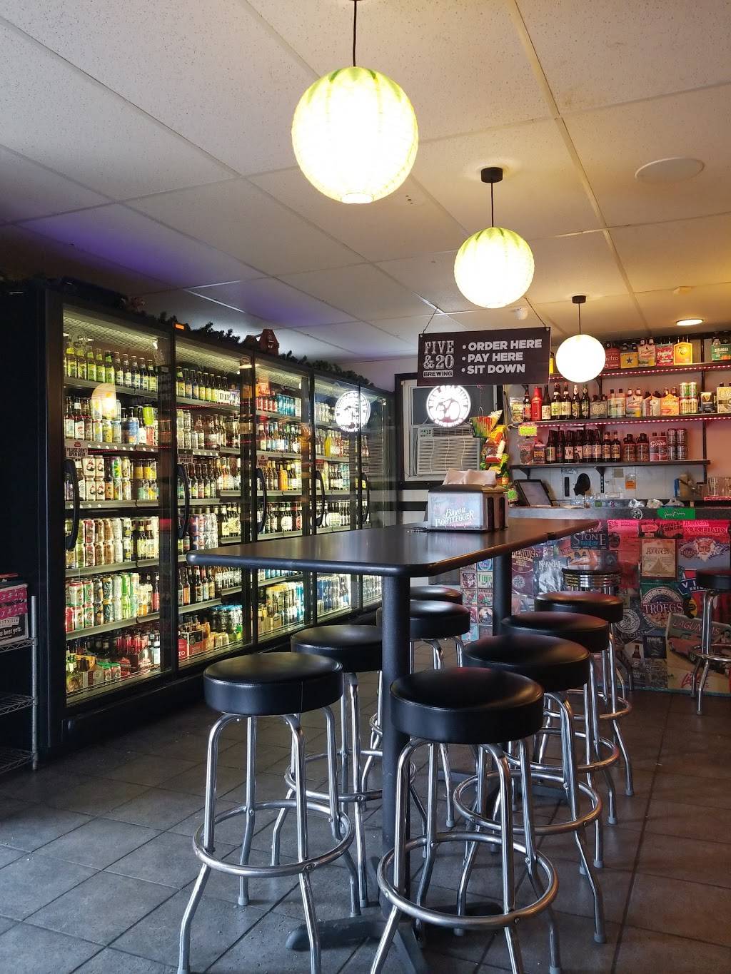 Lucky Louie’s Beer and Wieners | restaurant | 8238 Perry Hwy, Erie, PA 16509, USA | 8143149481 OR +1 814-314-9481