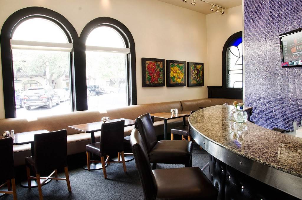 Mi Cocina | restaurant | 77 Highland Park Village, Dallas, TX 75205, USA | 2145216426 OR +1 214-521-6426