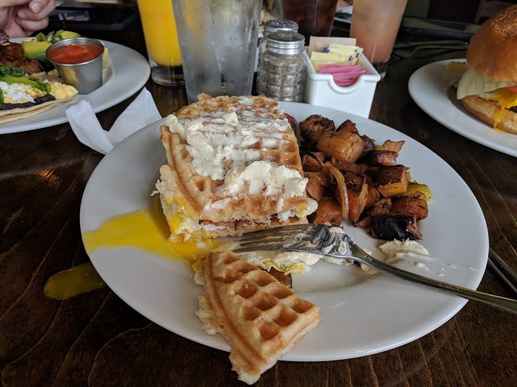 Hob Nob | restaurant | 1313 Park St, Alameda, CA 94501, USA | 5107691011 OR +1 510-769-1011