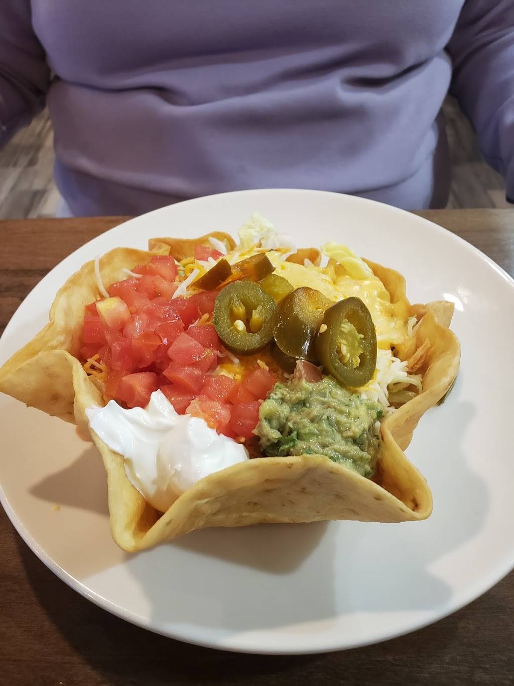 Little Hacienda | restaurant | 9 Downing St, Hollister, MO 65672, USA | 4173379491 OR +1 417-337-9491