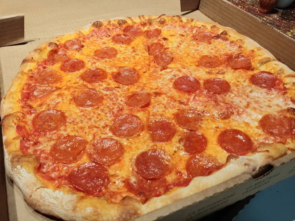 Tony Bs Pizza | meal delivery | 1340 Crystal Ln, Chaska, MN 55318, USA | 9525560088 OR +1 952-556-0088