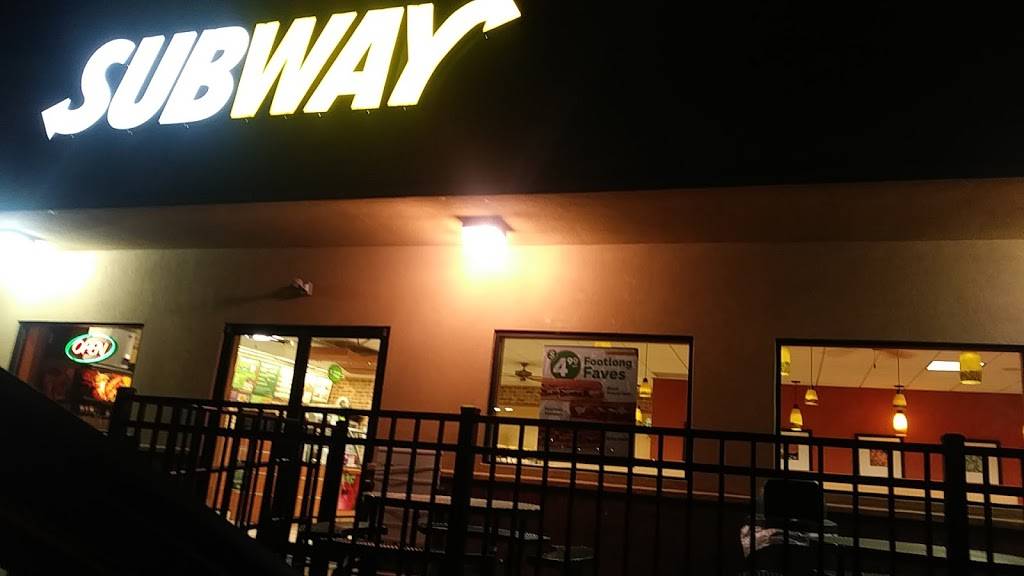 Subway Restaurants | restaurant | 526 West St, Piketon, OH 45661, USA | 7404436132 OR +1 740-443-6132