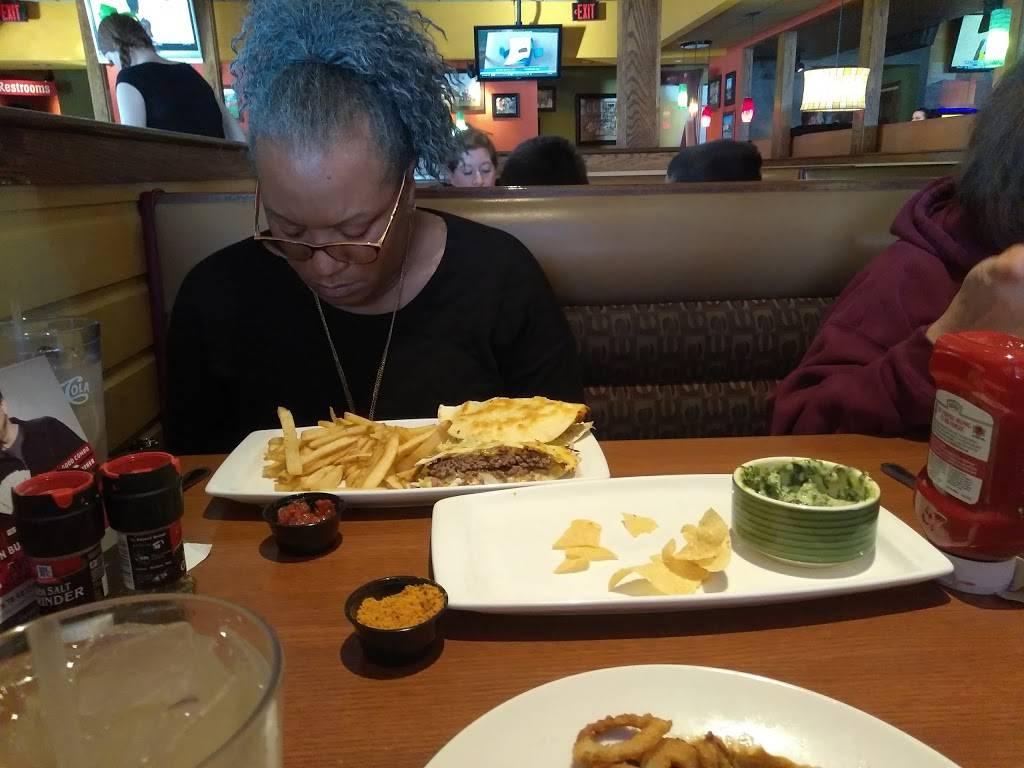 Applebees Grill + Bar | restaurant | 9330 E State Rte 350, Raytown, MO 64133, USA | 8163561055 OR +1 816-356-1055