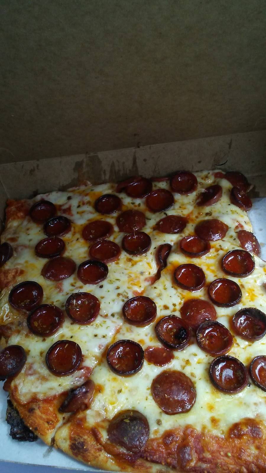 Bailey Avenue Pizza | restaurant | 2916 Bailey Ave, Buffalo, NY 14215, USA | 7168374444 OR +1 716-837-4444