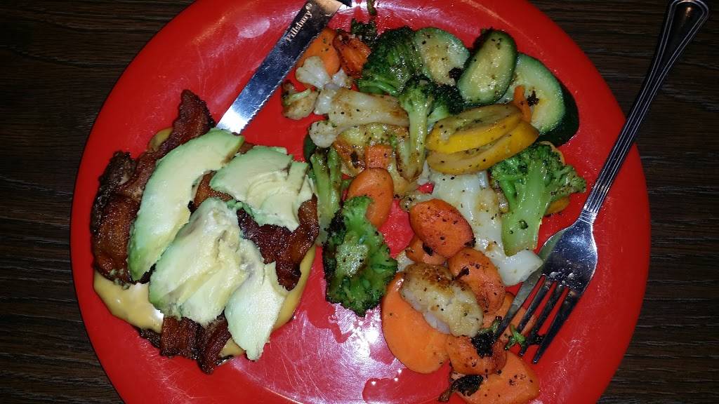 Shadys Porch Pub and Grill | restaurant | 840 E Mulberry St, Angleton, TX 77515, USA | 9798488969 OR +1 979-848-8969