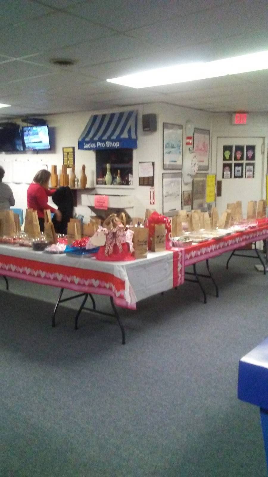 Barbecue Recreation | restaurant | 21303 NY-22, Hoosick Falls, NY 12090, USA | 5186865751 OR +1 518-686-5751