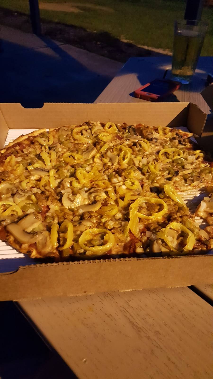 Mugsys Pub And Patio | restaurant | 1040 Hilliard Rome Rd, Columbus, OH 43228, USA | 6148702400 OR +1 614-870-2400