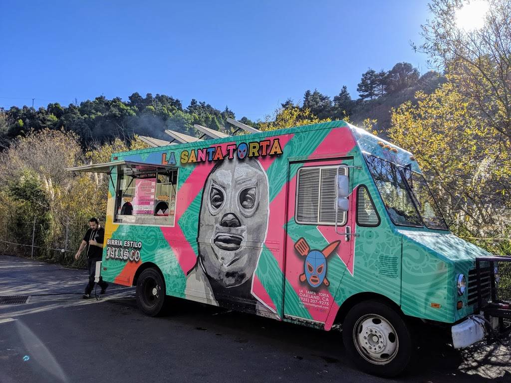 La Santa Torta | restaurant | 333 Broadway, Oakland, CA 94607, USA | 9252079275 OR +1 925-207-9275