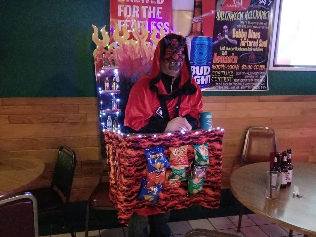 Coral Lanes LLC | night club | 1025 Grand Ave, Rothschild, WI 54474, USA | 7153595300 OR +1 715-359-5300