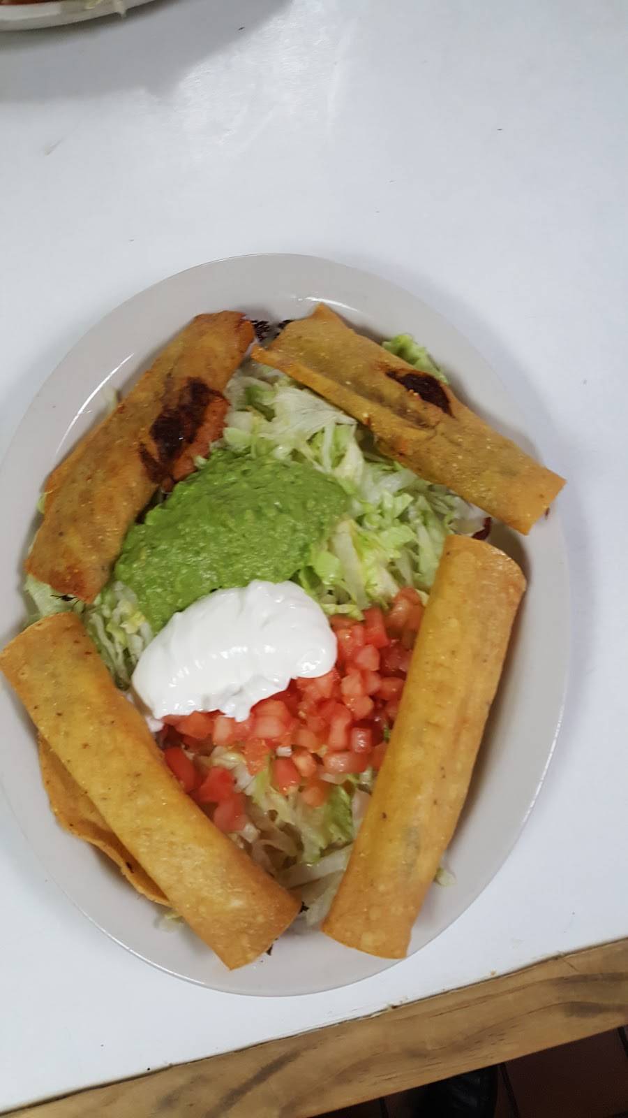 El Rodeo Mexican Restaurant | restaurant | 4204 Prospect Dr, Decatur, IL 62526, USA | 2178777547 OR +1 217-877-7547