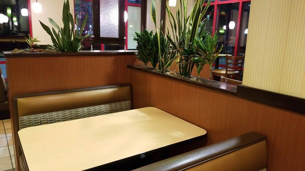 Arbys | restaurant | 3430 Buttermilk Rd, Cottondale, AL 35453, USA | 2055533690 OR +1 205-553-3690