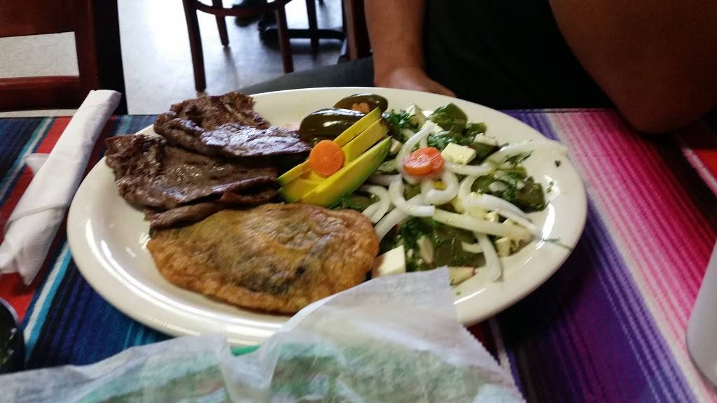 Restaurant El Sombrero | restaurant | 25 Broad St, Freehold, NJ 07728, USA | 7323031300 OR +1 732-303-1300