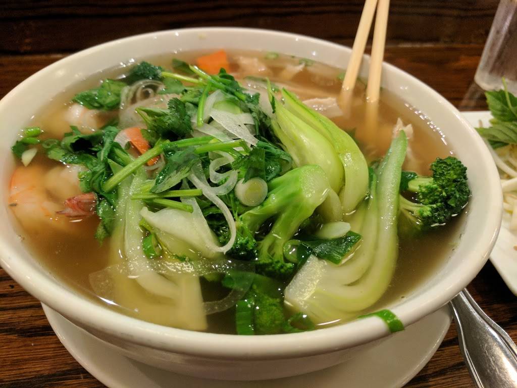 Thousand Wok Asian Bistro & Sushi Bar | restaurant | 450 N Moorpark Rd, Thousand Oaks, CA 91360, USA | 8054947788 OR +1 805-494-7788