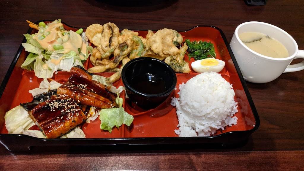 Mandarin Noodle House | restaurant | 8769 Northpark Dr, Johnston, IA 50131, USA | 5152513975 OR +1 515-251-3975