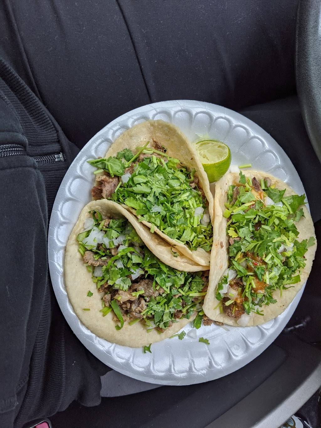 El Chino Taqueria | restaurant | 1011 SE Maple St, Hillsboro, OR 97123, USA | 5033529892 OR +1 503-352-9892