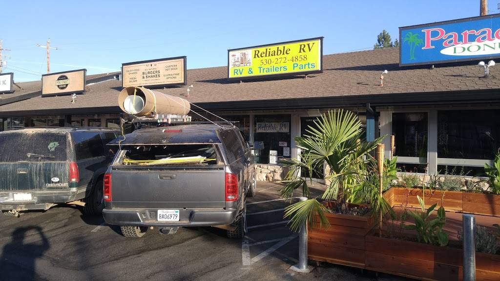 Pine Street Burgers-E. Main & Dorsey Drive | restaurant | 1249 E Main St, Grass Valley, CA 95945, USA | 5304775054 OR +1 530-477-5054