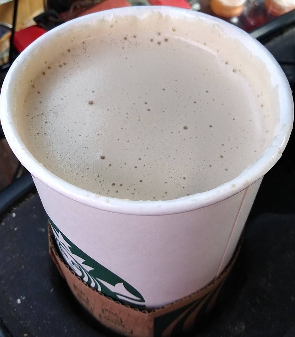 Starbucks | cafe | 3818 E Commerce St, San Antonio, TX 78219, USA | 2103373759 OR +1 210-337-3759