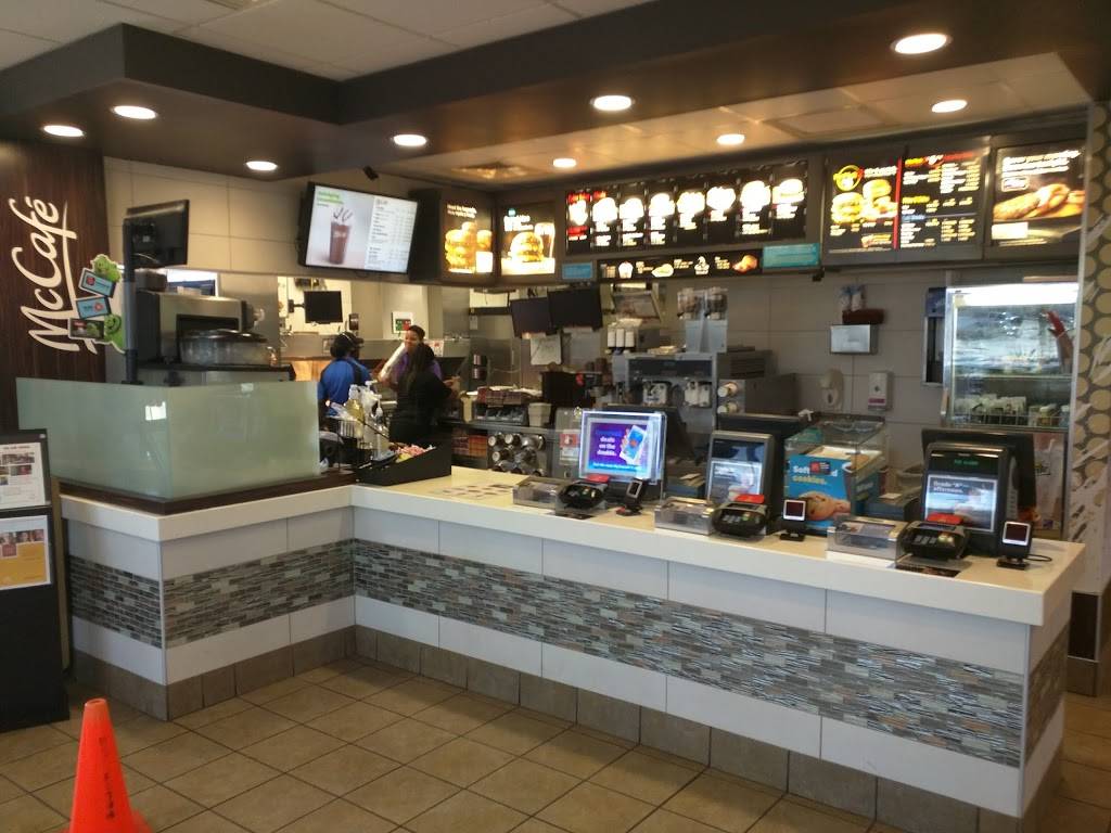 McDonalds | cafe | 650 N Riverfront Blvd, Dallas, TX 75207, USA | 2146517830 OR +1 214-651-7830