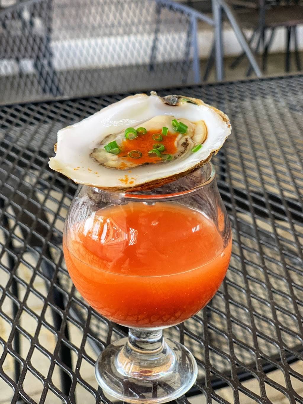 First Hill, York | restaurant | 369 US-1, York, ME 03909, USA | 2073518517 OR +1 207-351-8517