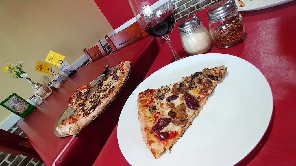 Stoned Pizza Italian Grille | restaurant | 4801 34th St S, St. Petersburg, FL 33711, USA | 7272738053 OR +1 727-273-8053