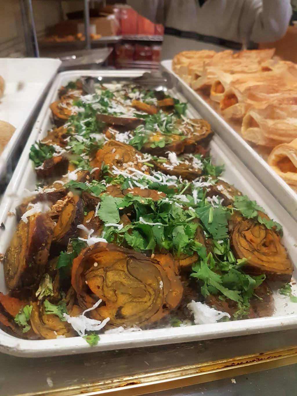 White Gold Sweets | meal takeaway | 3176 Ridgeway Dr #48, Mississauga, ON L5L 5S6, Canada | 9056076776 OR +1 905-607-6776