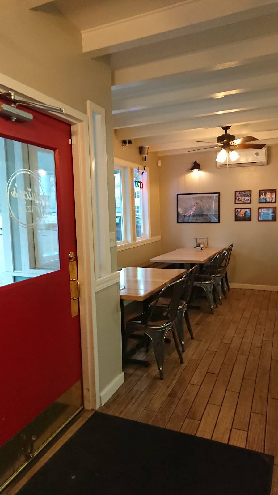 Juicys Pizza | restaurant | 155 Park St, Lakeport, CA 95453, USA | 7074133080 OR +1 707-413-3080