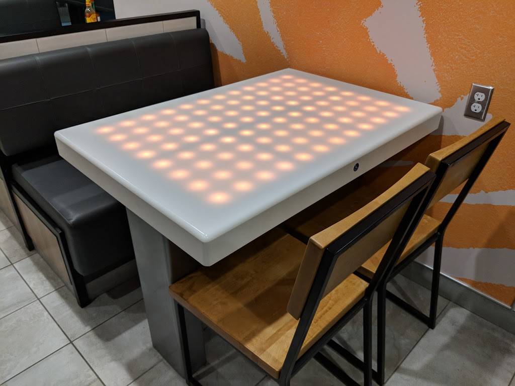 McDonalds | cafe | 301 Willow Valley Square, Lancaster, PA 17602, USA | 7174645119 OR +1 717-464-5119