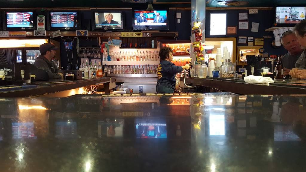 Sundown Sports Pub | restaurant | 810 Surfside Dr, Surfside Beach, SC 29575, USA | 8432381240 OR +1 843-238-1240