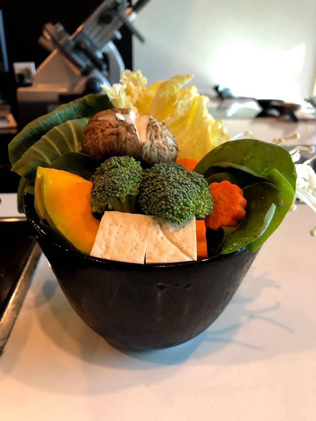 Tonkotsu Shabu Shabu Bar | restaurant | 1898 W 3500 S #11, West Valley City, UT 84119, USA | 7143625103 OR +1 714-362-5103