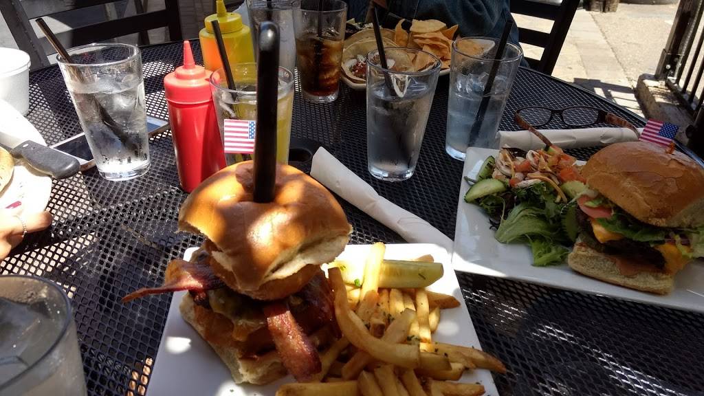 Solvang Brewing Company | restaurant | 1547 Mission Dr, Solvang, CA 93463, USA | 8056882337 OR +1 805-688-2337