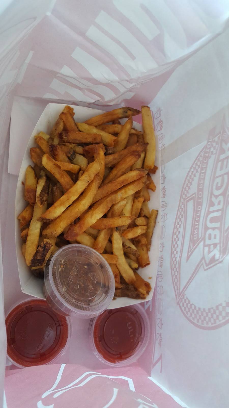 Z-Burger | restaurant | 3301 14th St NW, Washington, DC 20010, USA | 2025990404 OR +1 202-599-0404