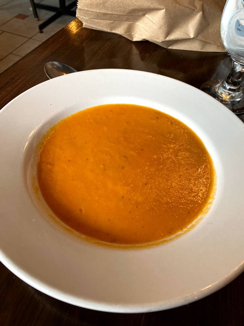 Restaurant Bistro Jos Blo | restaurant | 1486 Rte 277, Lac-Etchemin, QC G0R 1S0, Canada | 4186252700 OR +1 418-625-2700