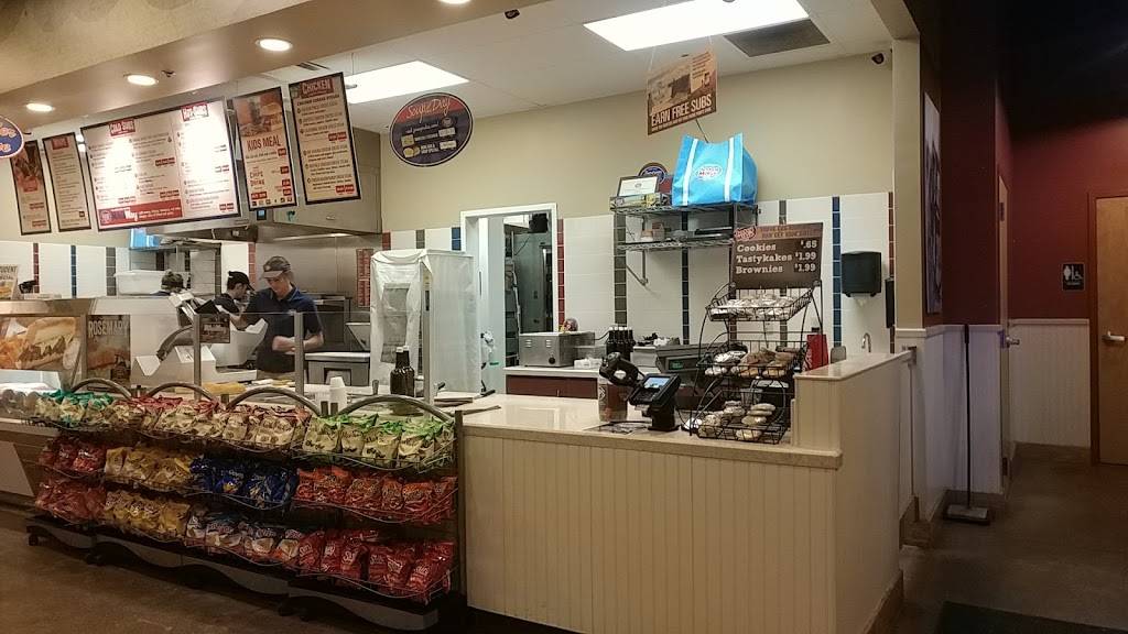 Jersey Mikes Subs | meal takeaway | 404 West Washington Street #4051, East Peoria, IL 61611, USA | 3096944490 OR +1 309-694-4490
