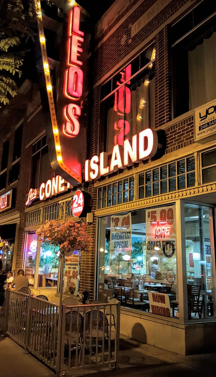 Leos Coney Island (Downtown Royal Oak) | restaurant | 110 S Main St, Royal Oak, MI 48067, USA | 2483368093 OR +1 248-336-8093