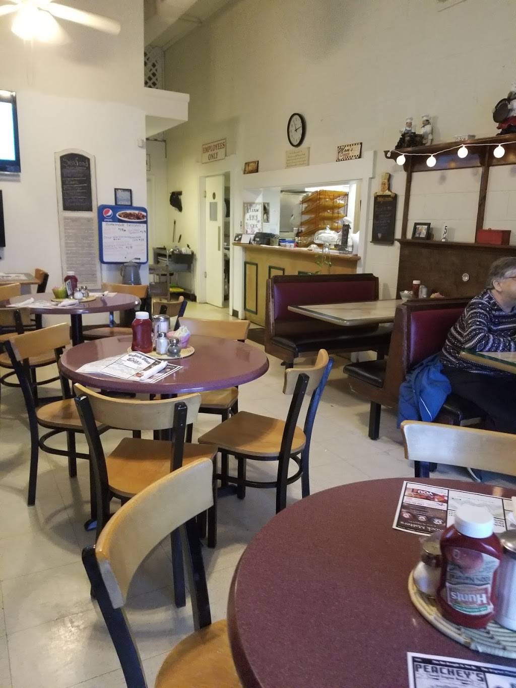 Rylies Diner | restaurant | 8726 Seminole Trail, Ruckersville, VA 22968, USA | 4349900288 OR +1 434-990-0288