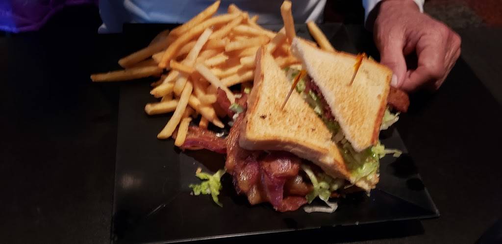 Brickhouse Grill & Pub | restaurant | 3136 W Iles Ave, Springfield, IL 62704, USA | 2175462745 OR +1 217-546-2745