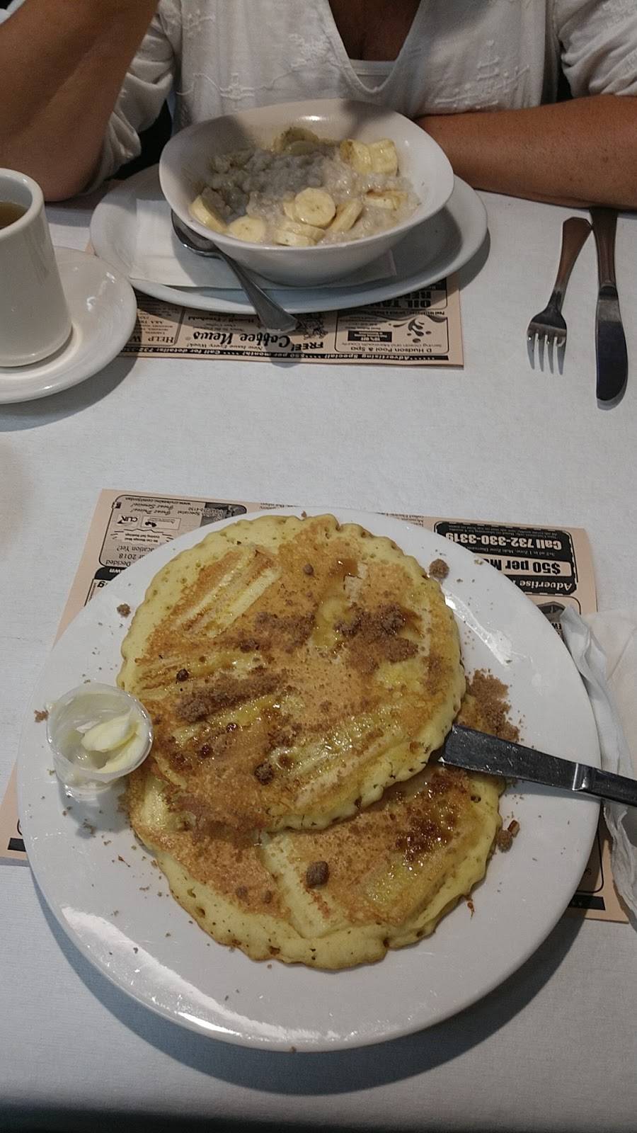 John & Elaines Restaurant | restaurant | 1103 Richmond Ave, Point Pleasant Beach, NJ 08742, USA | 7328990089 OR +1 732-899-0089