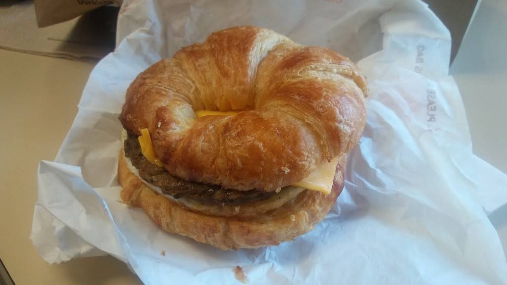 Dunkin | bakery | 13746 SW 56th St, Miami, FL 33175, USA | 3052902490 OR +1 305-290-2490