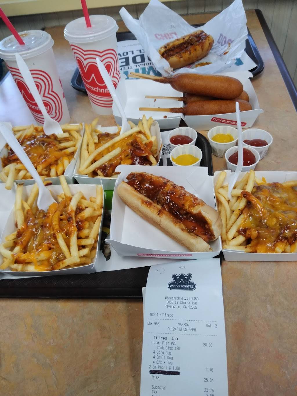 Wienerschnitzel | restaurant | 3850 La Sierra Ave, Riverside, CA 92505, USA | 9513591880 OR +1 951-359-1880