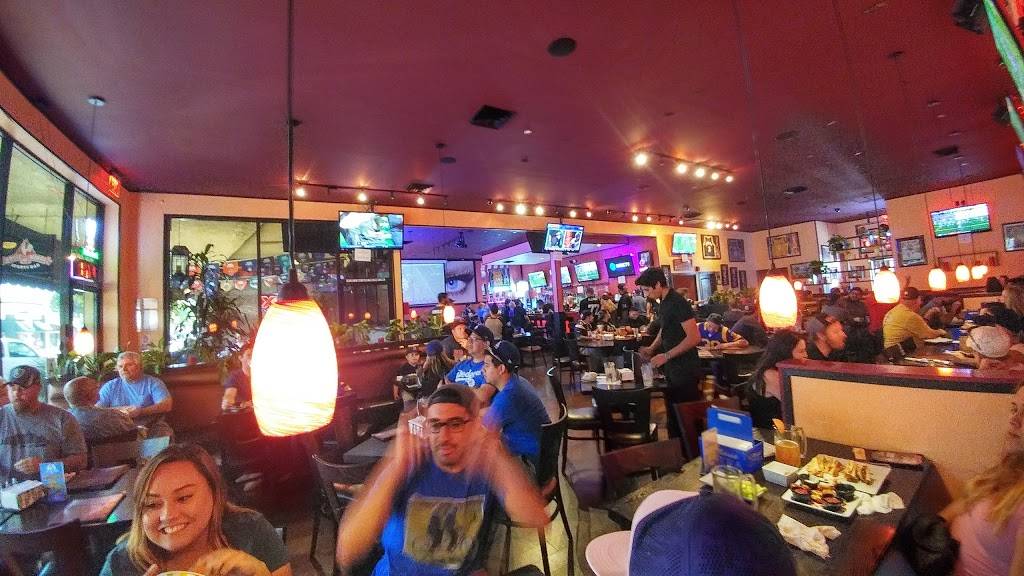 House of Wings Sportsbar | restaurant | 2317 D St, La Verne, CA 91750, USA | 9095964466 OR +1 909-596-4466