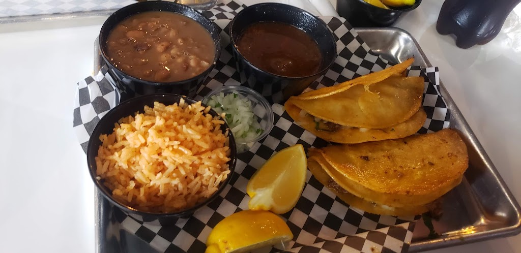 Dos Amigos Birrieria | restaurant | 9359 Central Ave Suite A, Montclair, CA 91763, USA | 9096757090 OR +1 909-675-7090