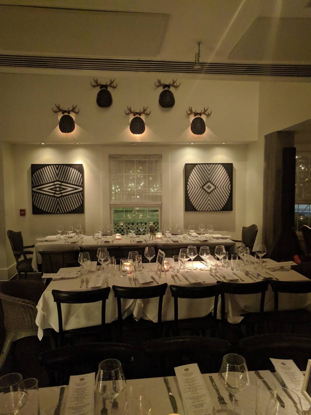 Yebo Beach Haus | restaurant | 111 West Paces Ferry Rd NW, Atlanta, GA 30305, USA | 4048691992 OR +1 404-869-1992