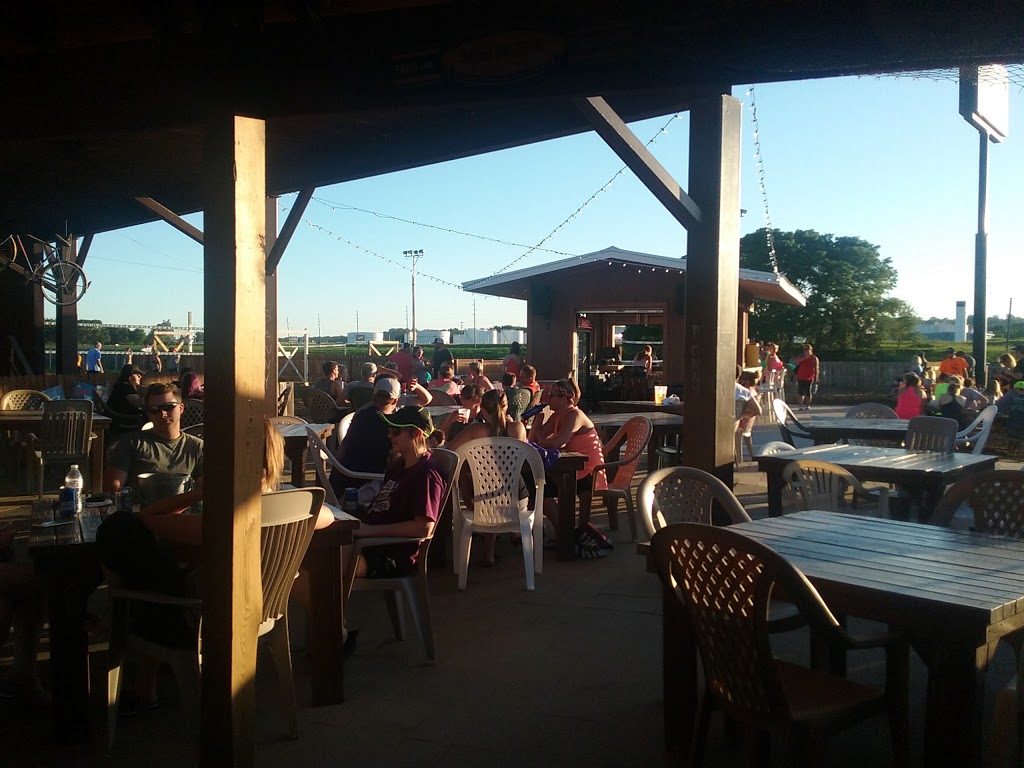 Ickey Nickel Bar & Grill | restaurant | 4700 41st St, Sioux City, IA 51108, USA | 7122392772 OR +1 712-239-2772